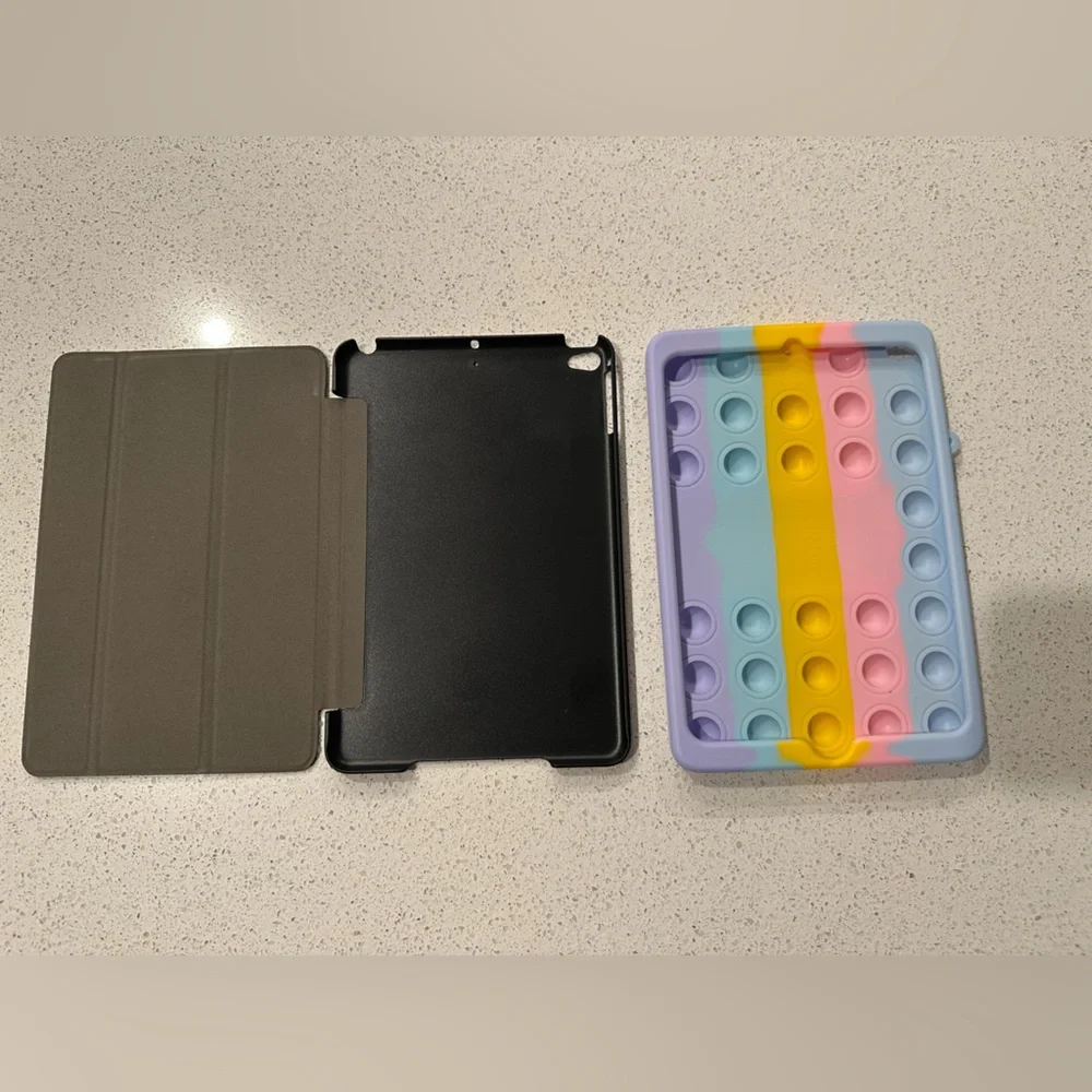 ipad mini 4 case cover Black Multicolored Lot Of 2